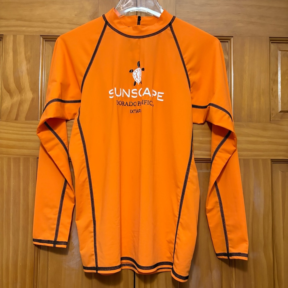 Sunscape Orange Long Sleeve Rash Guard Size Medium NWT